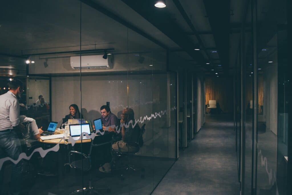Business vs. IT in Digital Transformation